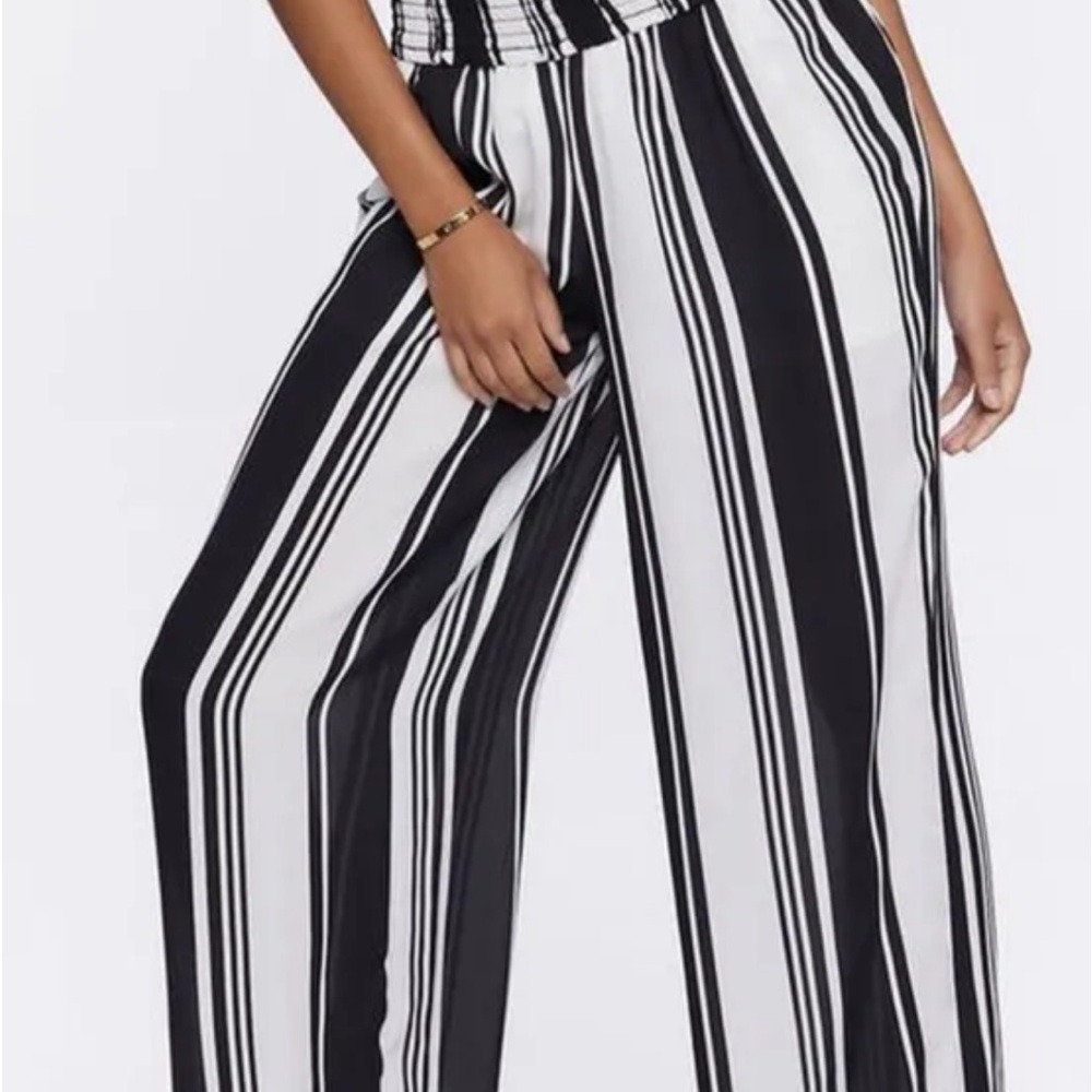 Forever 21 2 piece halter/pant set